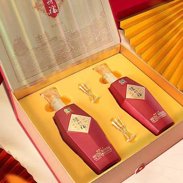 【京东】【领券直降】泸州老窖股份出品 泸州福 中国红福香千里龙腾世纪 52度浓香型白酒 500ml*2（赠礼杯）———————京东价: ¥688.00券后价: ¥158.00领券抢购: 